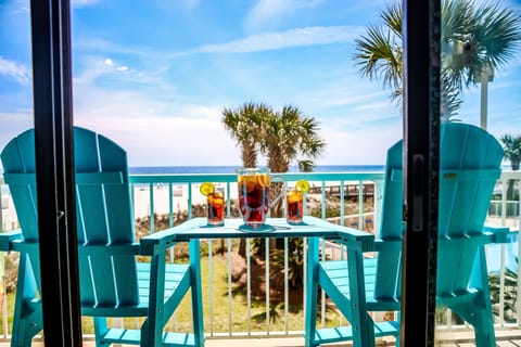 Welcome to Seaside Beach & Racquet 3205!