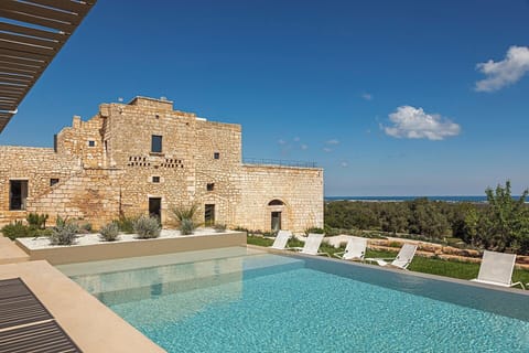 The pool, the house, the views...