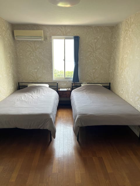 Twin Room, Sea View | WiFi (free)