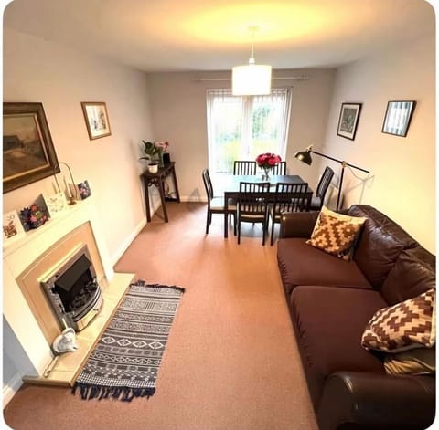 3 Bed Home - Exeter (New photos coming soon!) House in Exeter