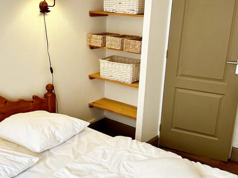 Apartment | 1 bedroom, iron/ironing board