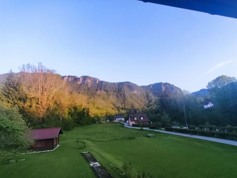 Cozy sunny apartment with 2 balconies. House in Carinthia, Austria