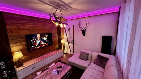 Apartment | Living room