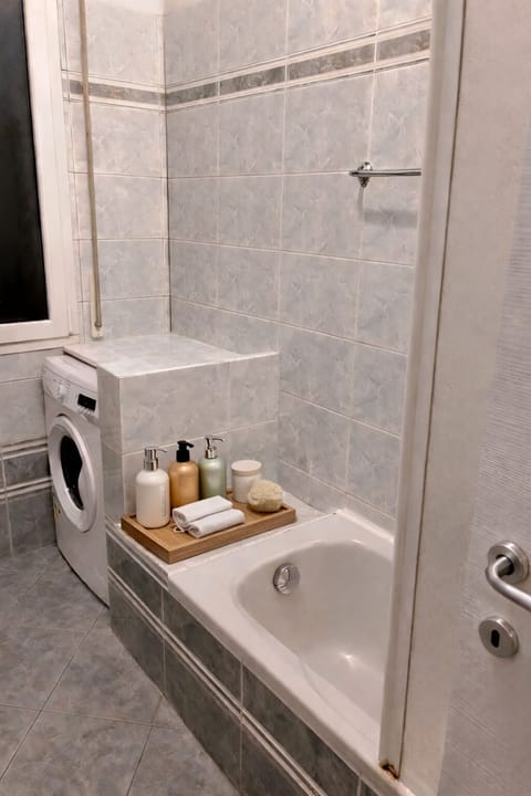 CASALECCHIO DI RENO APARTMENT Apartment in Bologna