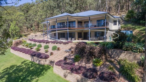 The Lake Retreat - lower level only