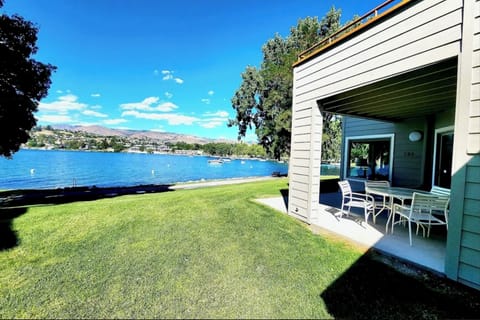 2 Bedroom 2 Bath Condo at Wapato Point Resort Memorial Day Weekend May 21-28 Apartment in Manson