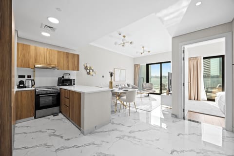 Apartment, Balcony, Sea View | Interior