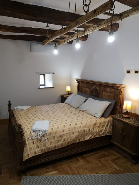 Tati's Little House, Lake Mergozzo and Valgrande Park Cottage in Canton of Ticino