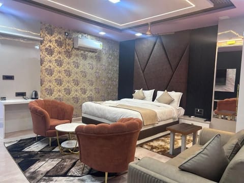 Deluxe Double Room, City View | Free WiFi