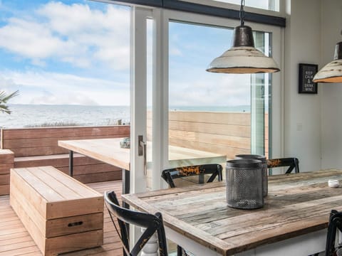 House | Water view