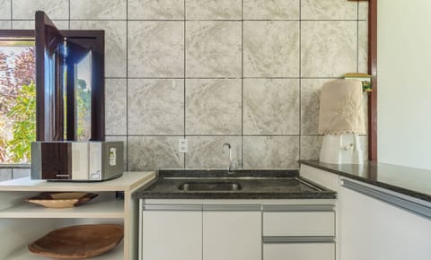 Basic Apartment | Private kitchen