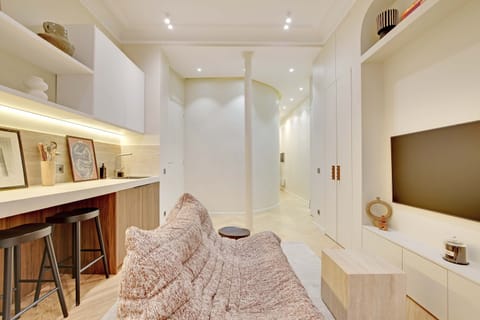 House | 1 bedroom
