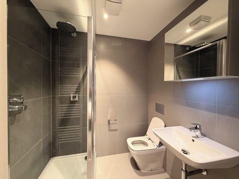 The Nordic Apartment, 2 - Bed, Pets Welcome Apartment in England