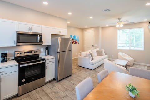 Double Room, Non Smoking, Patio | Private kitchen | Full-size fridge, microwave, oven, stovetop