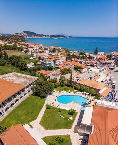 Beach nearby, sun loungers, beach umbrellas, beach towels