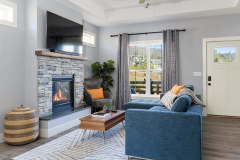Welcome to Modern Westside Retreat!