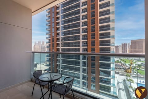 Business Studio, 1 King Bed with Sofa bed, Balcony, City View | Balcony