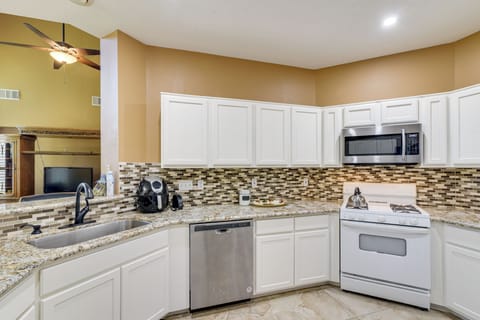 Kitchen | 1st Floor | Drip Coffee Maker | Air Fryer | Dishwasher