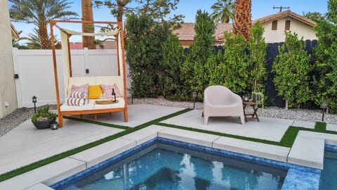 Bermuda Dunes Desert Oasis, Pool & Games House in Bermuda Dunes