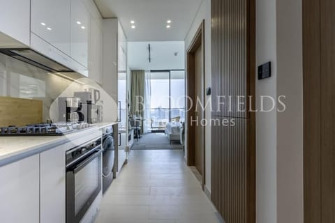 Apartment, Balcony, City View | Private kitchen