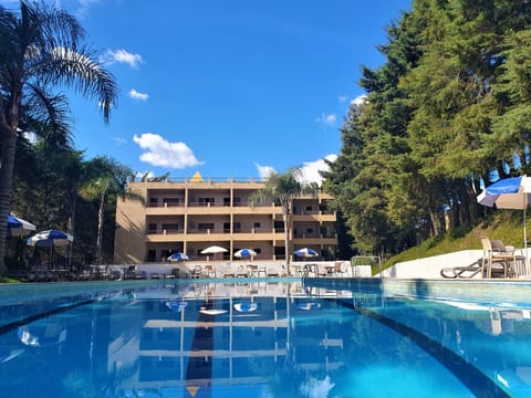 2 outdoor pools, pool umbrellas, sun loungers