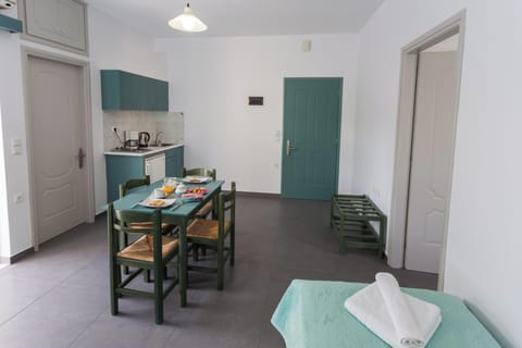 Apartment, 1 Bedroom, Sea View | Living area | 27-inch LCD TV with cable channels