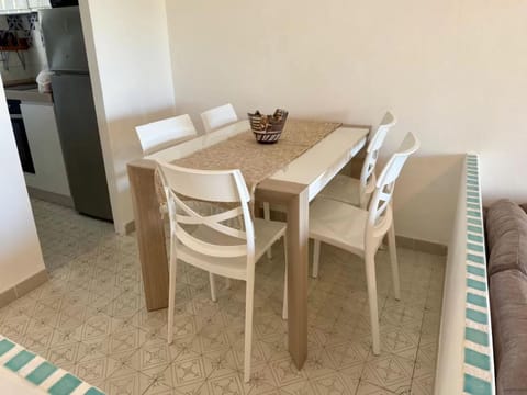 Villa, 2 Bedrooms, Patio, Garden View | Dining