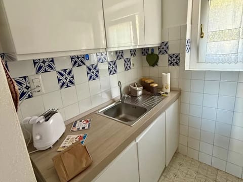 Villa, 2 Bedrooms, Patio, Garden View | Private kitchen