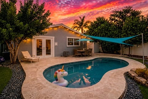 Beautiful Florida sunsets right from your private backyard
