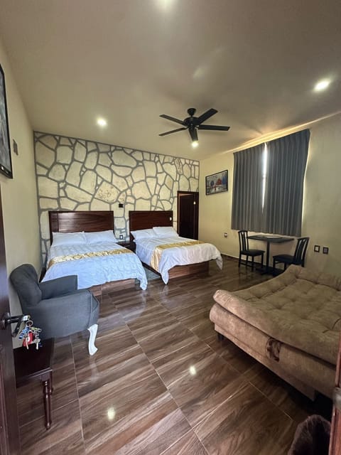 Family Quadruple Room | Desk, laptop workspace, free WiFi