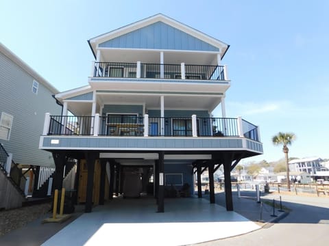 Ocean Lakes Site 1009, 4 bed 4.5 bath