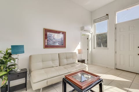 Ruskin Vacation Rental | 1BR | 1BA | 800 Sq Ft