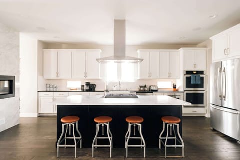 Large spacious kitchen