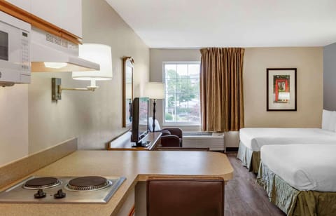 Studio, 2 Queen Beds, Non Smoking | Desk, iron/ironing board, WiFi (free), bed sheets
