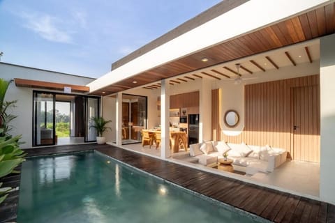 Superior Villa, Balcony, Garden View | Terrace/patio