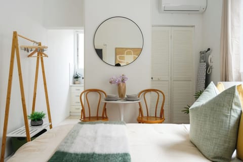 Comfortable Queen Bed