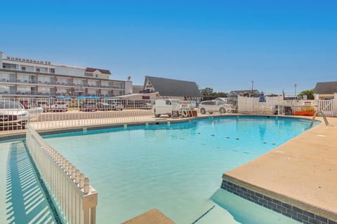 Wildwood Crest Vacation Rental | 1BR | 1BA | 387 Sq Ft | 1 Small Step for Access