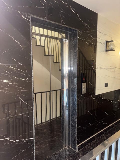Elevator