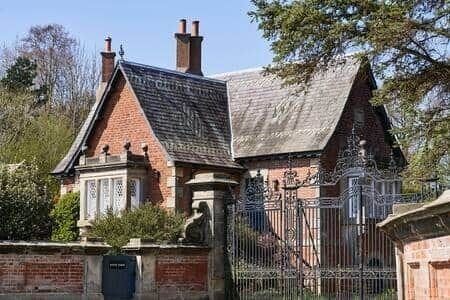 The South Lodge 