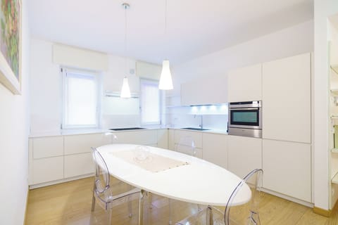 Apartment, 2 Bedrooms | Private kitchen | Electric kettle