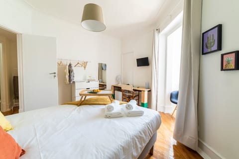 Comfort Apartment, 4 Bedrooms (Desterro Historical 4) | Blackout drapes, iron/ironing board, free WiFi