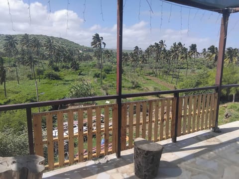 Apartment, 2 Bedrooms, Accessible, Smoking | Property grounds