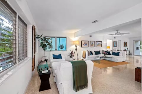 Downtown Fort Lauderdale waterfront retreat House in Nurmi Isles