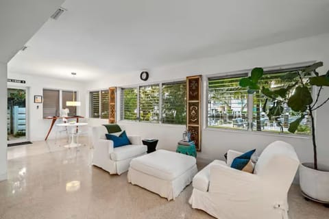 Downtown Fort Lauderdale waterfront retreat House in Nurmi Isles