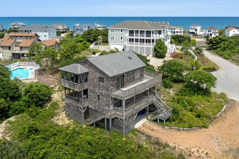 DU602: Sandhill Unit | Back Exterior