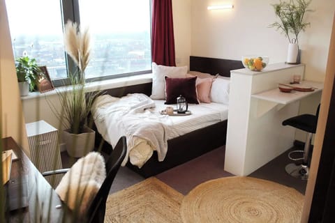 Studio, Non Smoking | Blackout drapes, iron/ironing board, free WiFi