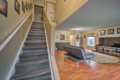 House | 5 bedrooms, high-speed internet