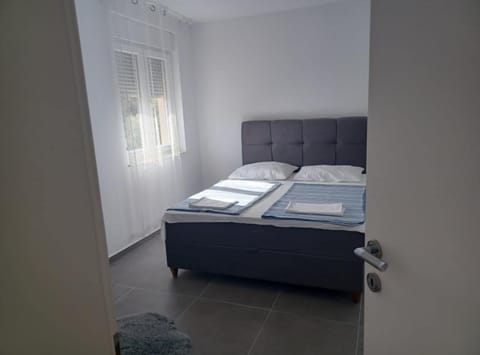 Apartment (One Bedroom Apartment) | 6 bedrooms, cribs/infant beds