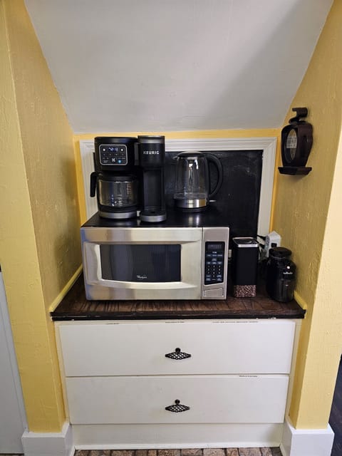 Our Coffee bars offer you a choice for making your coffee - drip, Keurig or pour-over. We get your stay started with a starter pack of coffee beans, K-cups, teas, sweeteners and creamer.