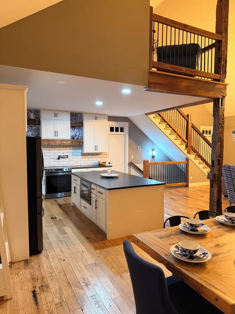 Large Island with seating